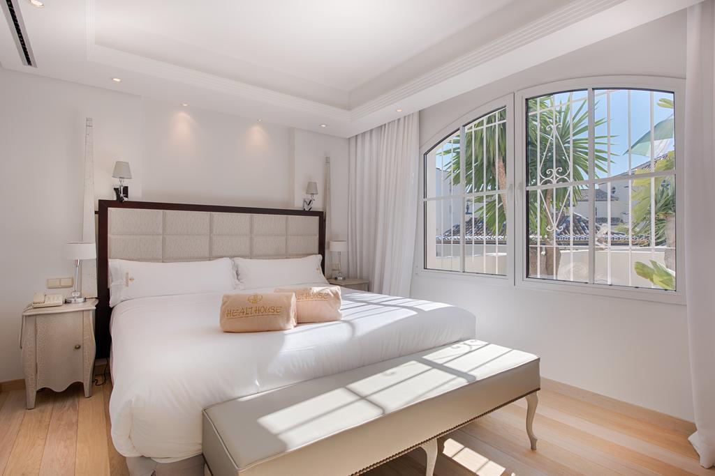 Las Dunas Suites & Apartments Estepona Oda fotoğraf