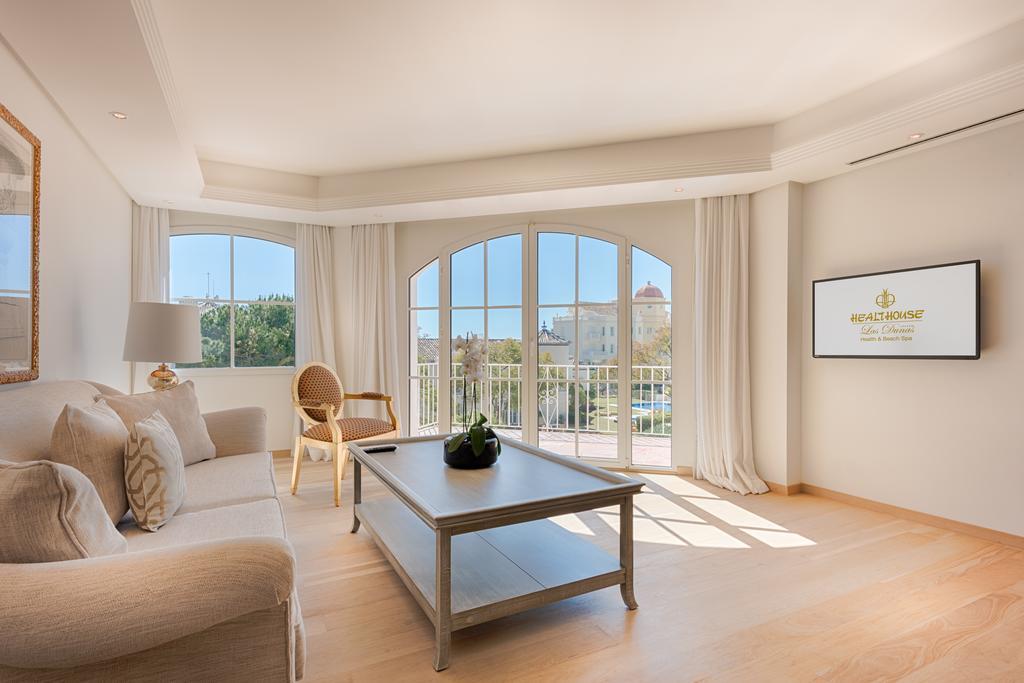 Las Dunas Suites & Apartments Estepona Oda fotoğraf