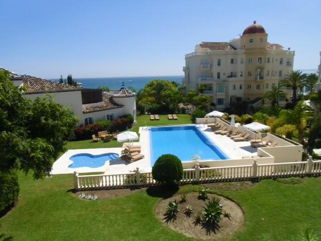 Las Dunas Suites & Apartments Estepona Dış mekan fotoğraf