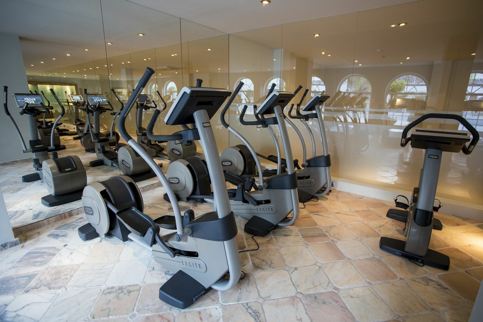 Las Dunas Suites & Apartments Estepona Dış mekan fotoğraf